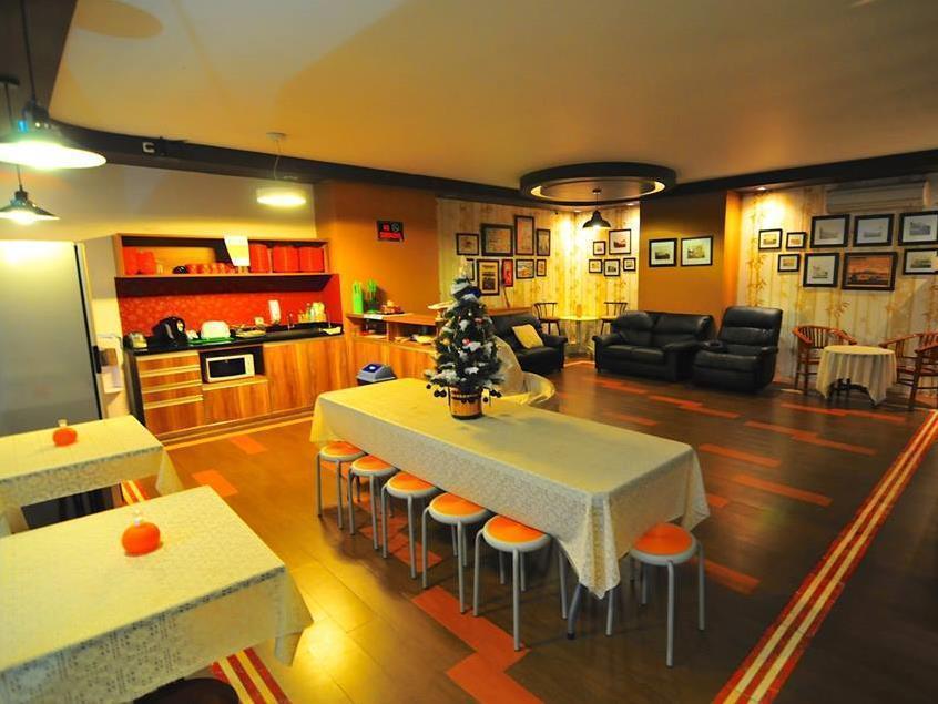 Capsule Hostel Old Batavia Jakarta Exterior photo